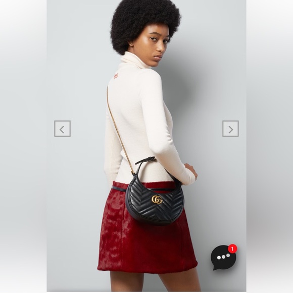 Gucci GG MARMONT HALF-MOON-SHAPED MINI BAG - Picture 4 of 15